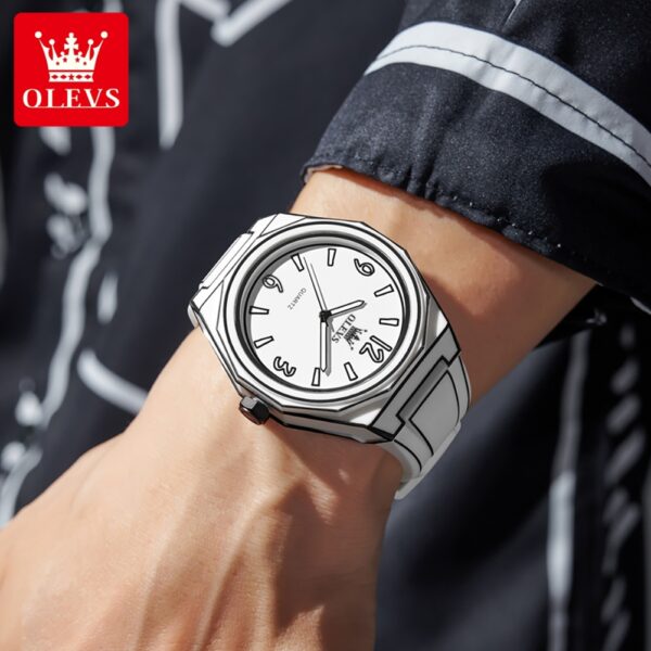 OLEVS 1018 Herrenuhr – Wasserdichte Quarz-Uhr mit Silikonarmband & Leuchtfunktion – Bild 14