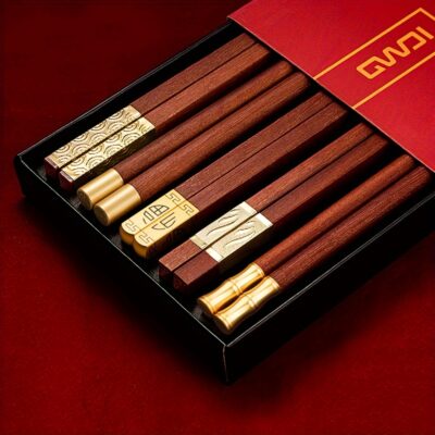 Essstäbchen-Set aus Rotem Sandelholz-Zeitlose Eleganz für Ihr Zuhause