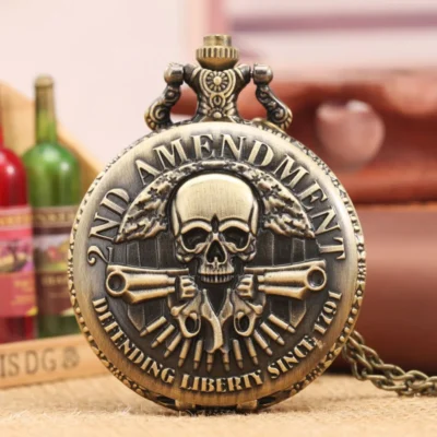 WECIN Vintage Bronze Revolver-Schädel Taschenuhr