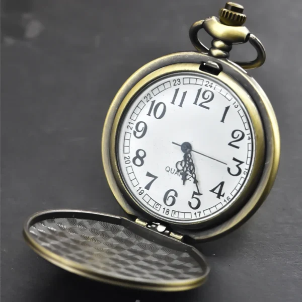 Schwarz Hohle Zahnrad-Taschenuhr: Stilvolles Gedenkgeschenk im Steampunk-Look – Bild 10