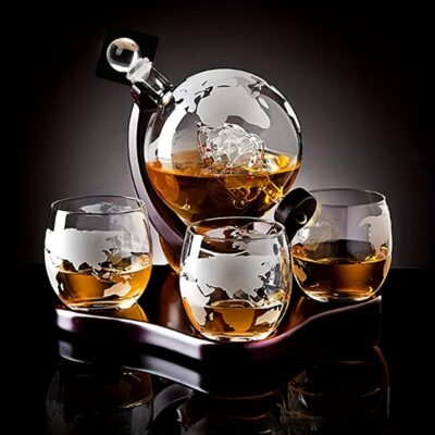 Globe Whiskey Dekanter-Set mit 4 Gläsern - Das Ultimative Geschenk für Spirituosen-Liebhaber