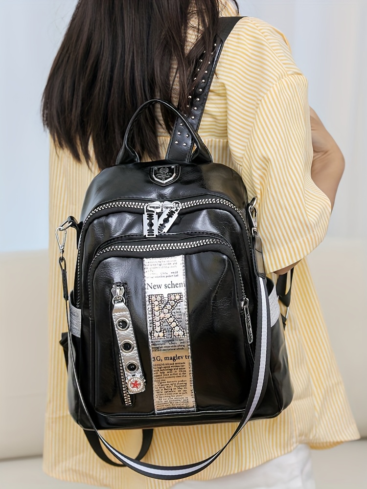 Auffälliger 3D-Rucksack in Helm-Optik mit Strass-Verzierung – Bild 11